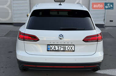 Позашляховик / Кросовер Volkswagen Touareg 2019 в 