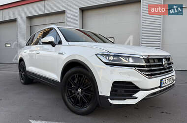 Позашляховик / Кросовер Volkswagen Touareg 2019 в 