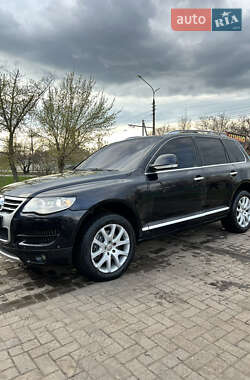 Позашляховик / Кросовер Volkswagen Touareg 2008 в Краматорську