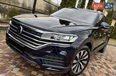 Позашляховик / Кросовер Volkswagen Touareg 2021 в 