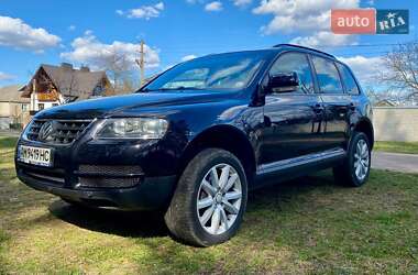 Внедорожник / Кроссовер Volkswagen Touareg 2006 в 