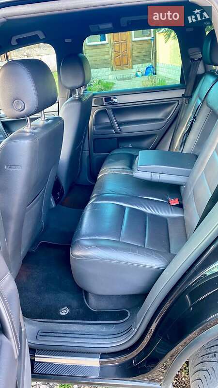 Внедорожник / Кроссовер Volkswagen Touareg 2006 в Житомире