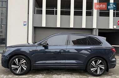 Позашляховик / Кросовер Volkswagen Touareg 2023 в 