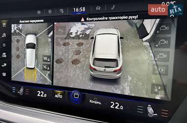 Позашляховик / Кросовер Volkswagen Touareg 2023 в 