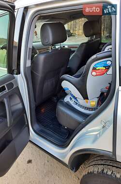 Внедорожник / Кроссовер Volkswagen Touareg 2008 в 