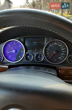 Внедорожник / Кроссовер Volkswagen Touareg 2008 в 