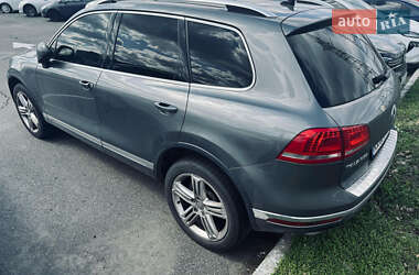 Внедорожник / Кроссовер Volkswagen Touareg 2016 в 