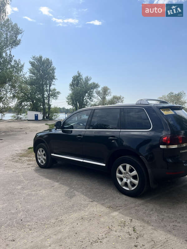 Позашляховик / Кросовер Volkswagen Touareg 2010 в Кременчуці