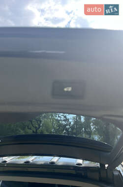 Внедорожник / Кроссовер Volkswagen Touareg 2010 в 