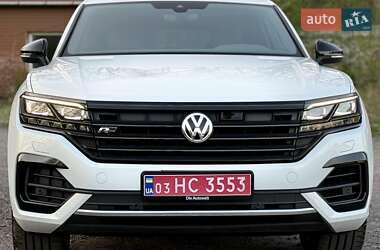 Внедорожник / Кроссовер Volkswagen Touareg 2019 в Гнивани
