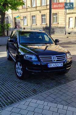 Внедорожник / Кроссовер Volkswagen Touareg 2006 в 
