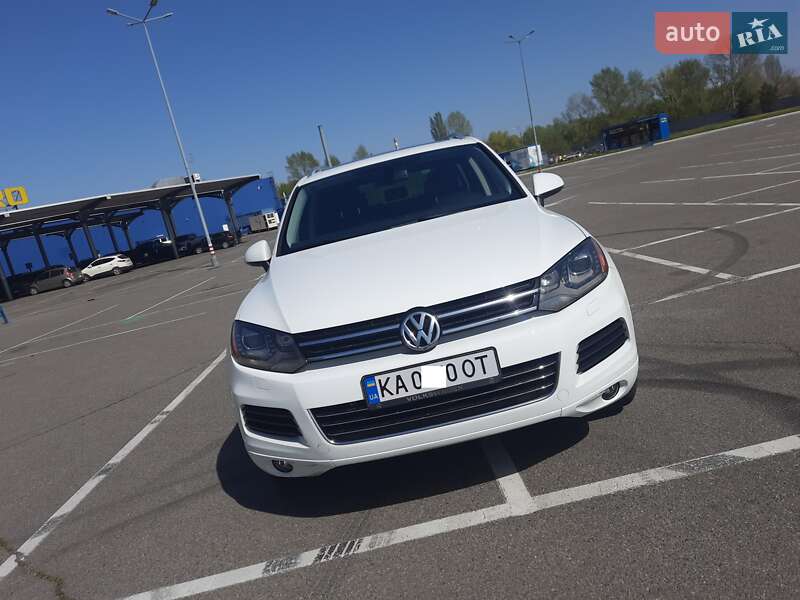 Позашляховик / Кросовер Volkswagen Touareg 2013 в Києві фото 2 Позашляховик / Кросовер Volkswagen Touareg 2013 в Києві