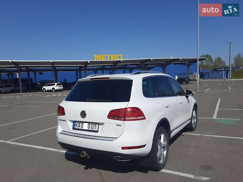 Позашляховик / Кросовер Volkswagen Touareg 2013 в Києві фото 8 Позашляховик / Кросовер Volkswagen Touareg 2013 в Києві