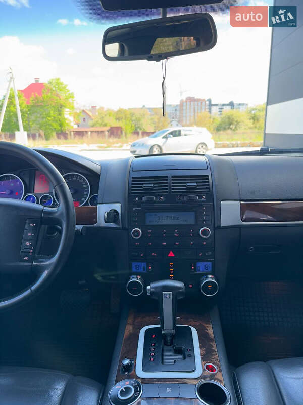 Позашляховик / Кросовер Volkswagen Touareg 2007 в Калуші