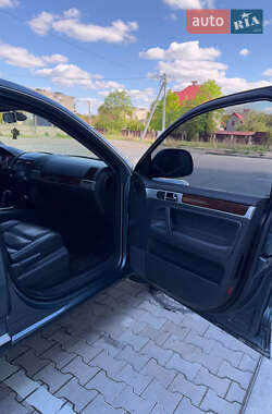 Внедорожник / Кроссовер Volkswagen Touareg 2007 в 