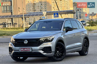 Позашляховик / Кросовер Volkswagen Touareg 2018 в 