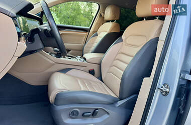Позашляховик / Кросовер Volkswagen Touareg 2018 в 