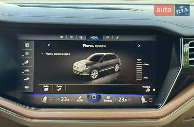 Позашляховик / Кросовер Volkswagen Touareg 2018 в 