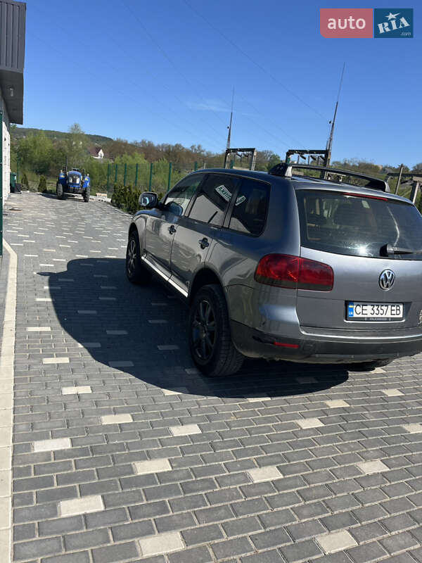 Внедорожник / Кроссовер Volkswagen Touareg 2004 в Черновцах