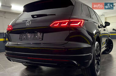 Позашляховик / Кросовер Volkswagen Touareg 2022 в 