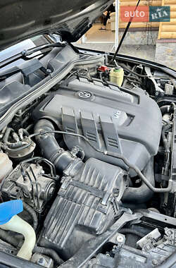 Внедорожник / Кроссовер Volkswagen Touareg 2012 в 
