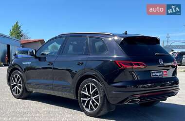 Внедорожник / Кроссовер Volkswagen Touareg 2021 в 