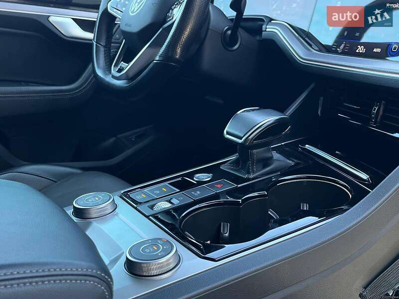 Внедорожник / Кроссовер Volkswagen Touareg 2021 в Львове фото 27 Внедорожник / Кроссовер Volkswagen Touareg 2021 в Львове