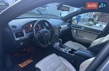 Позашляховик / Кросовер Volkswagen Touareg 2015 в Снятині