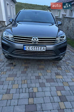 Внедорожник / Кроссовер Volkswagen Touareg 2015 в Снятине