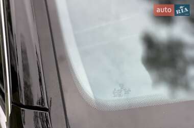 Позашляховик / Кросовер Volkswagen Touareg 2018 в 