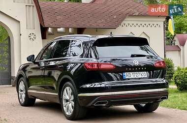 Позашляховик / Кросовер Volkswagen Touareg 2018 в 