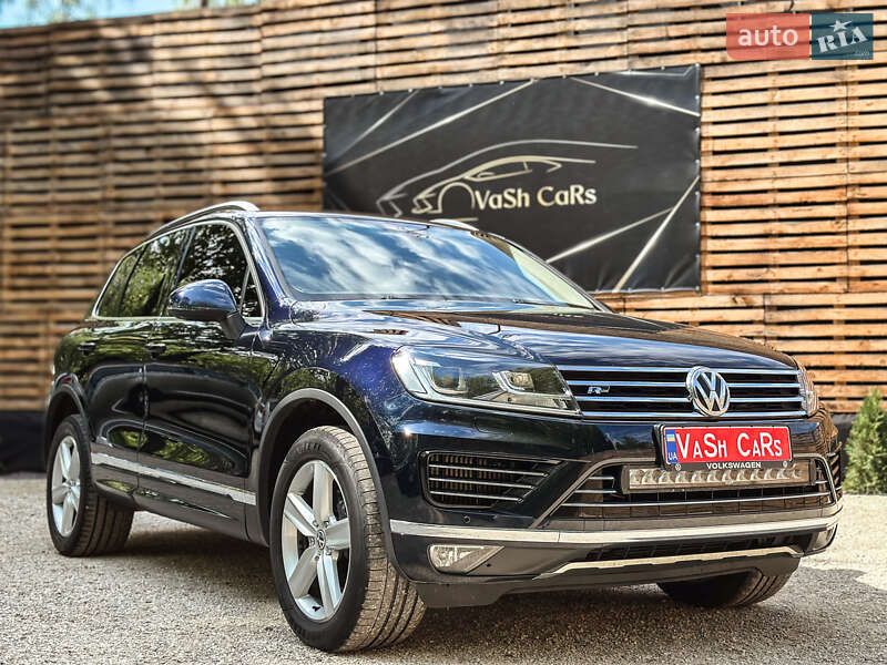 Внедорожник / Кроссовер Volkswagen Touareg 2016 в 