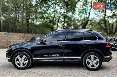 Внедорожник / Кроссовер Volkswagen Touareg 2016 в 