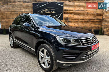 Внедорожник / Кроссовер Volkswagen Touareg 2016 в 