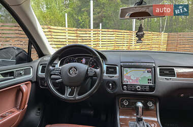 Внедорожник / Кроссовер Volkswagen Touareg 2016 в 