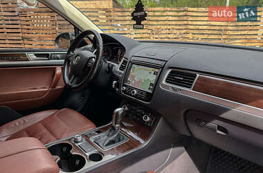 Внедорожник / Кроссовер Volkswagen Touareg 2016 в 
