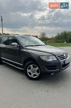 Внедорожник / Кроссовер Volkswagen Touareg 2008 в 
