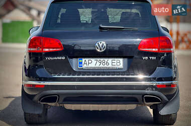 Позашляховик / Кросовер Volkswagen Touareg 2015 в 