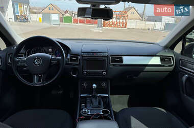 Позашляховик / Кросовер Volkswagen Touareg 2015 в 