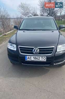 Внедорожник / Кроссовер Volkswagen Touareg 2006 в Днепре