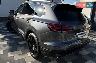 Позашляховик / Кросовер Volkswagen Touareg 2023 в 