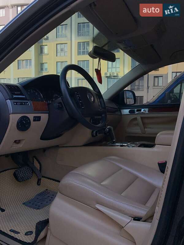 Внедорожник / Кроссовер Volkswagen Touareg 2007 в Ивано-Франковске