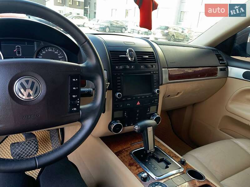 Внедорожник / Кроссовер Volkswagen Touareg 2007 в Ивано-Франковске