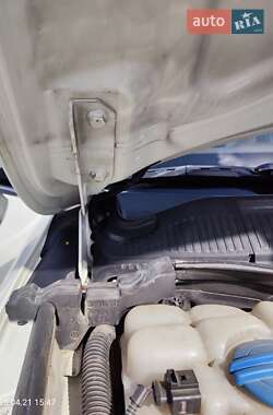 Внедорожник / Кроссовер Volkswagen Touareg 2011 в 