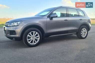 Позашляховик / Кросовер Volkswagen Touareg 2010 в 
