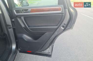 Позашляховик / Кросовер Volkswagen Touareg 2010 в 