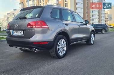Позашляховик / Кросовер Volkswagen Touareg 2010 в 