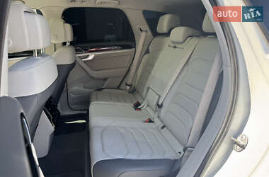 Позашляховик / Кросовер Volkswagen Touareg 2019 в 