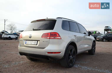 Внедорожник / Кроссовер Volkswagen Touareg 2010 в 
