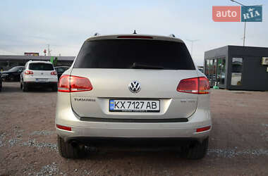 Внедорожник / Кроссовер Volkswagen Touareg 2010 в 